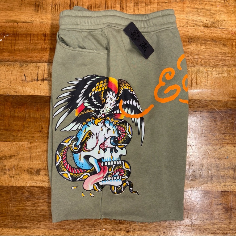 ED HARDY Fleece Sweat Shorts Mens Size XL Green Battle Skull Snake Eagle NEW